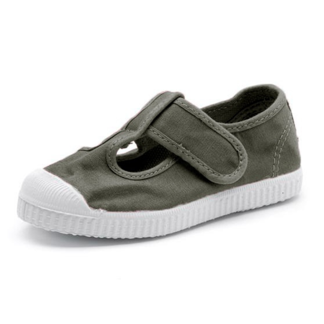 Gray sneakers t scratch