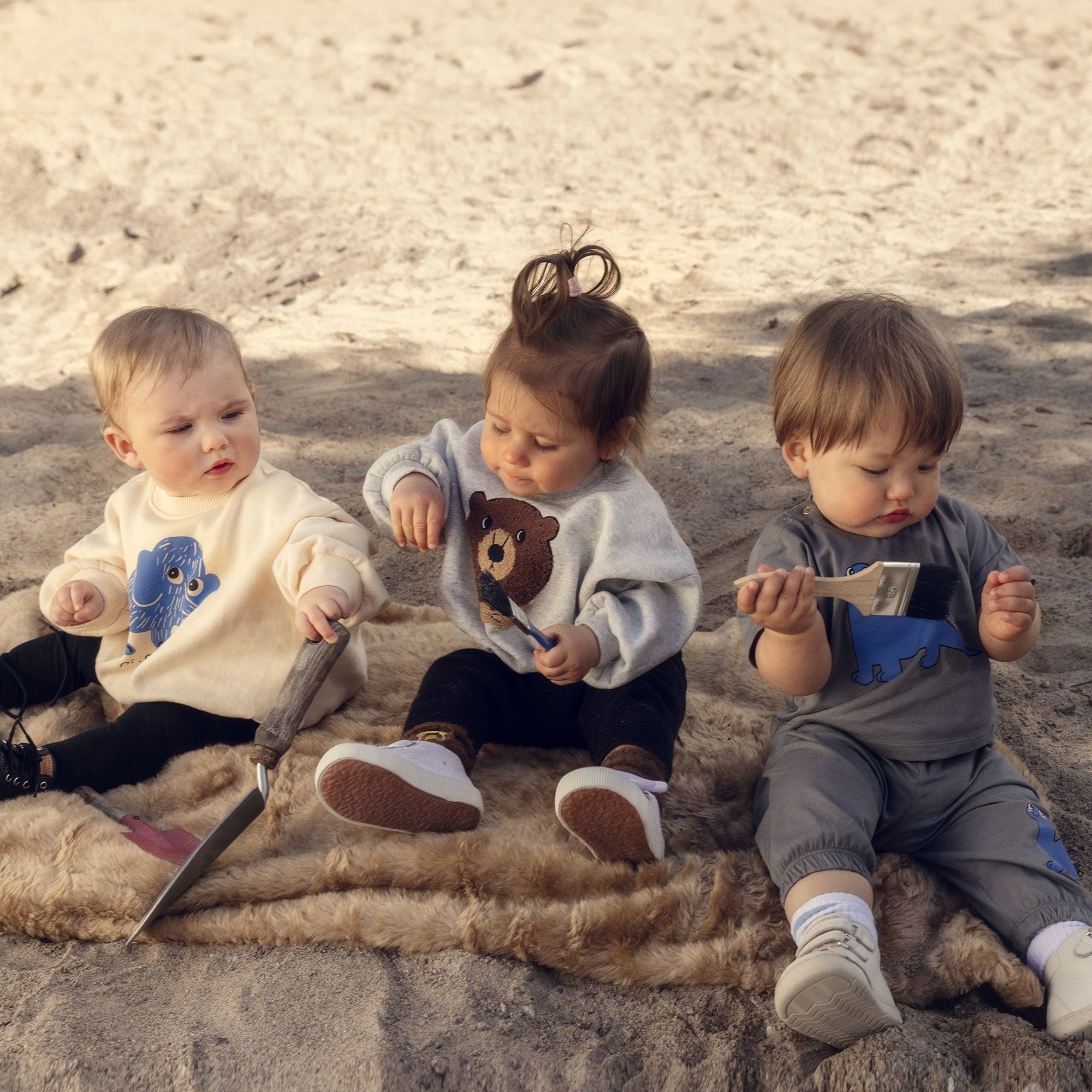 Mini Rodini Kids Grey Sweatshirt with Chenille Bear 