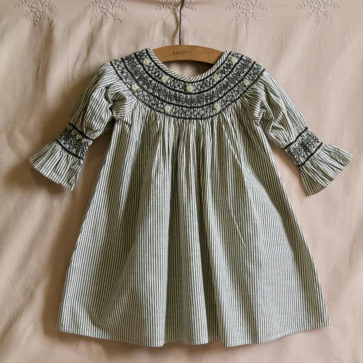 Robe rayures noires