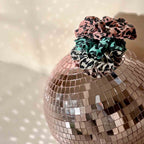 Graou Strawberry Scrunchie