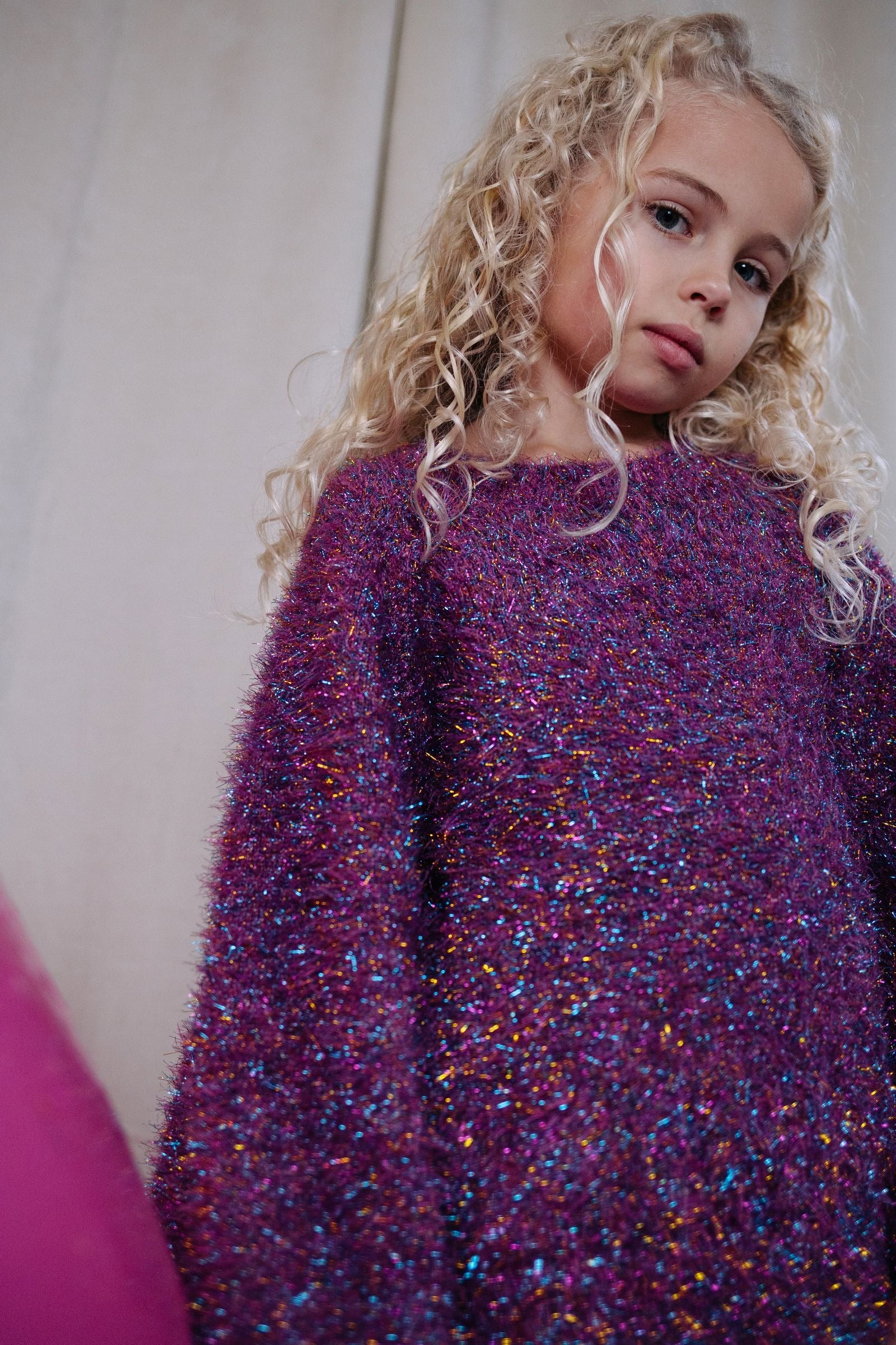 STARDAZZLE GLITTER SWEATER RAINBOW