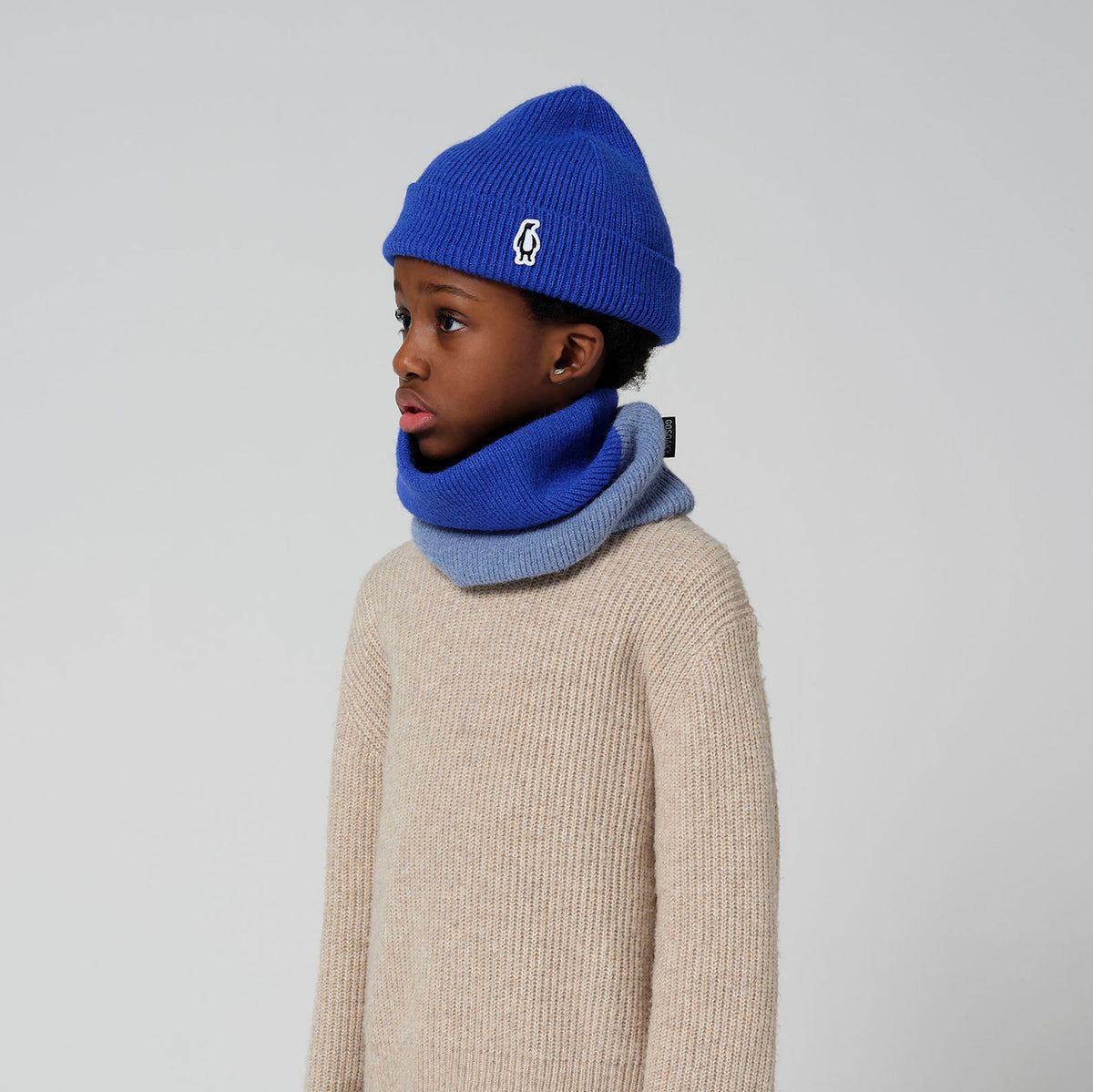 Bonnet Red Dragon Bright Marina