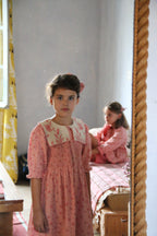 Robe rosa bloom avec barette