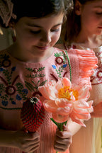 Robe brodée taffetas plissé rose