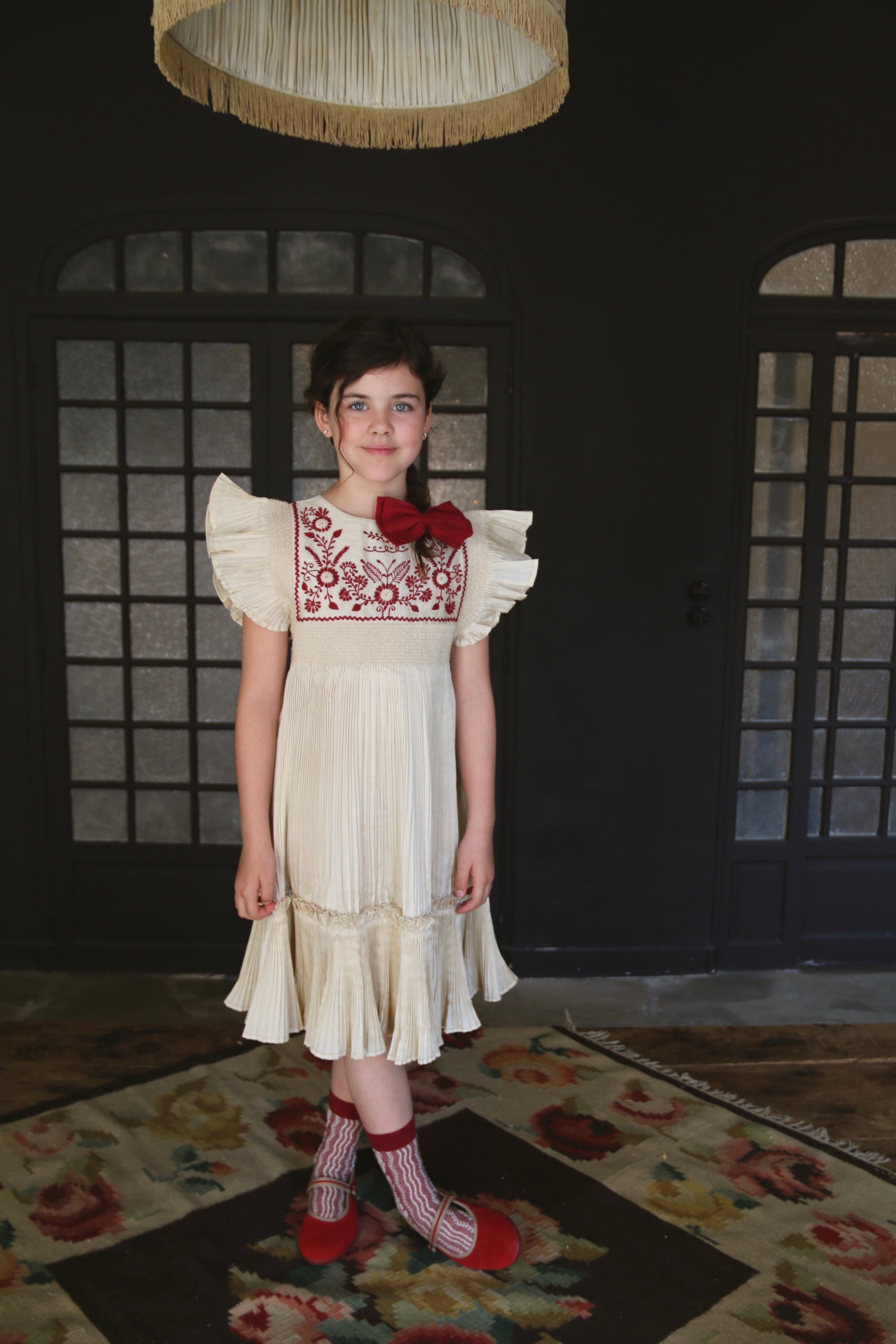 Robe brodée taffetas plissé ivoire