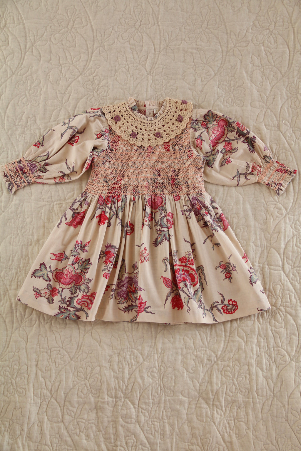Robe à smocks vence print