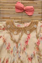 Antoinette tunic with hair clip 