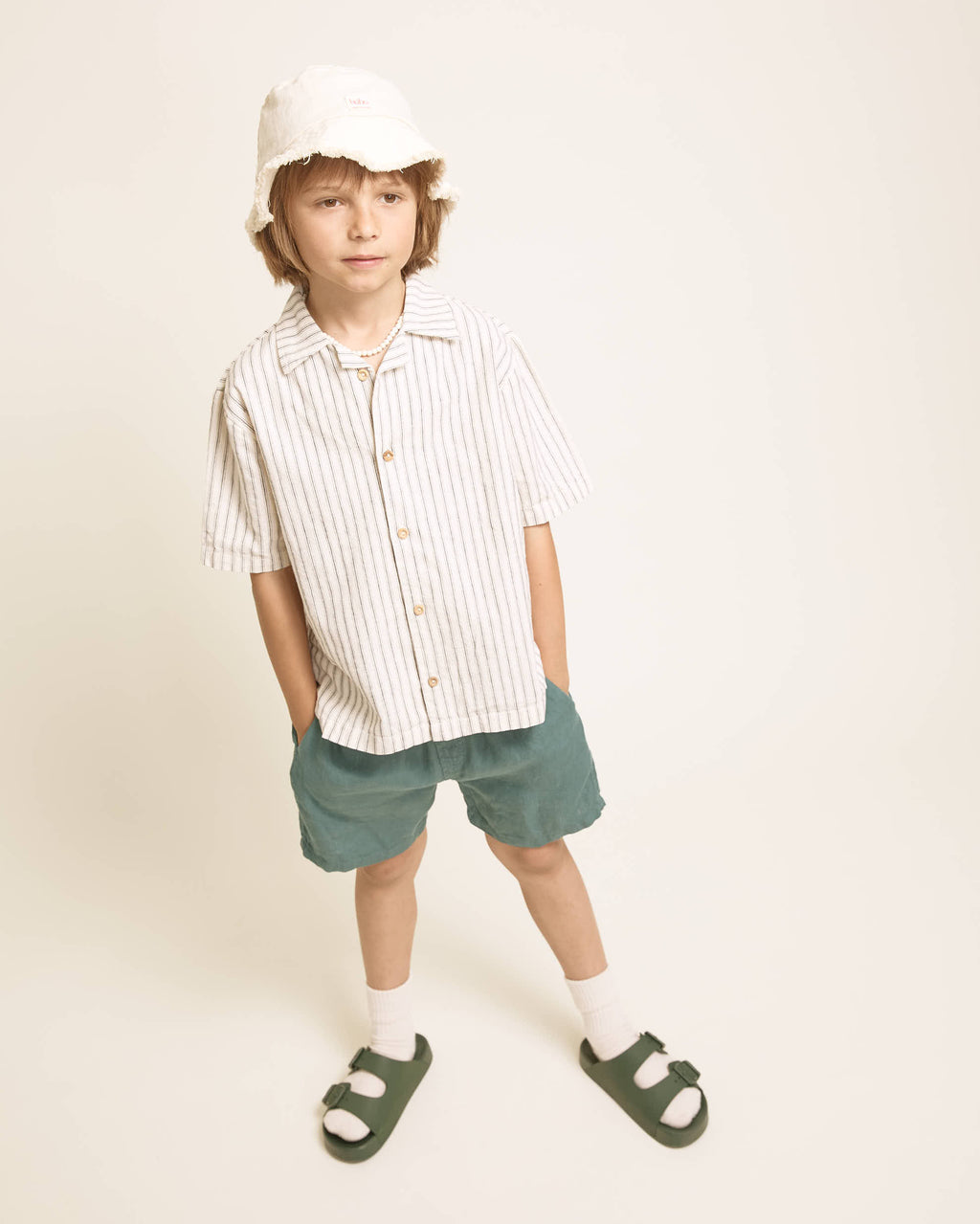 Bermuda shorts in Lake Green Linen
