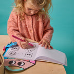 Livre de stickers Montessori – Formes géométriques OMY