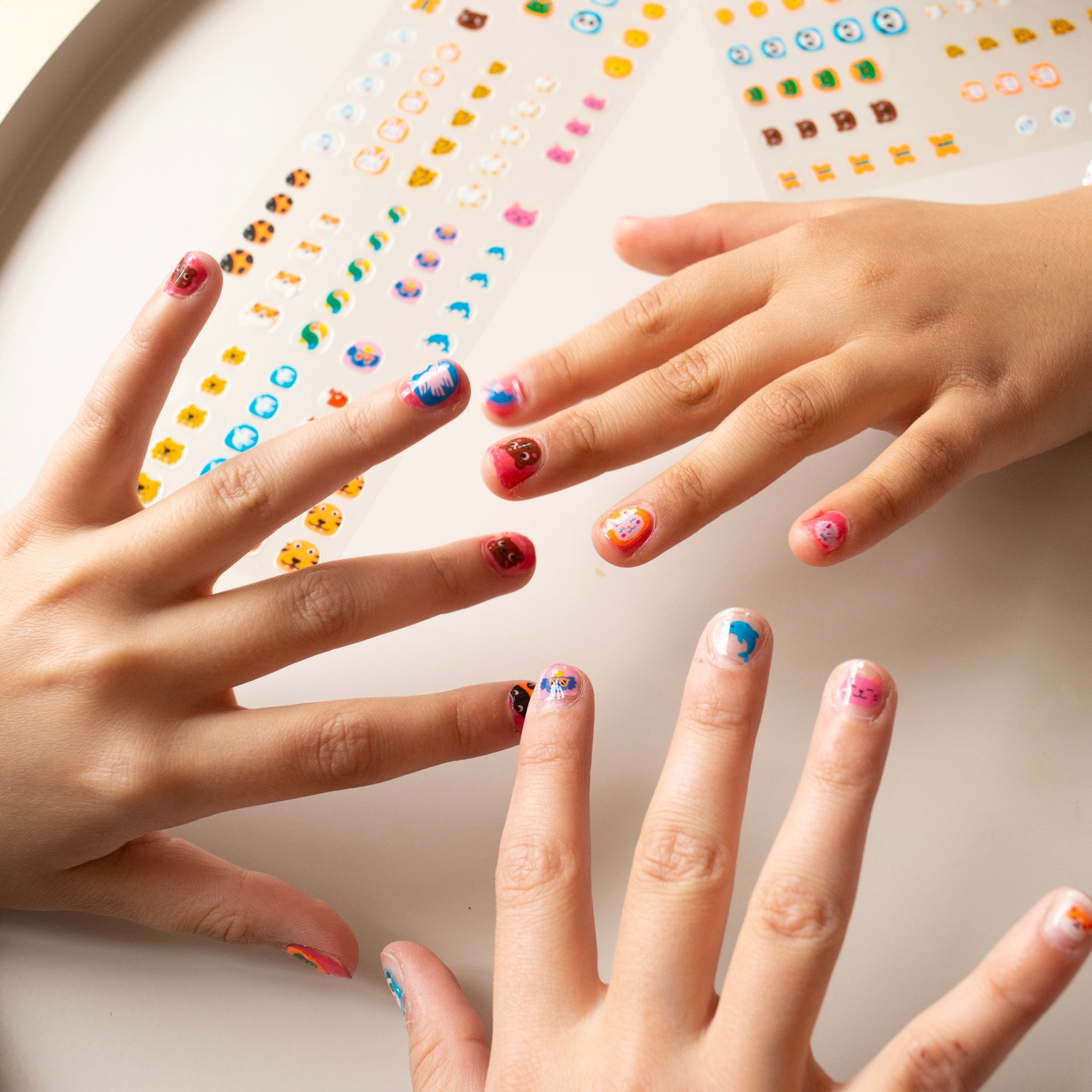 Autocollants ongle enfant FRIENDS - NAIL STICKERS OMY 