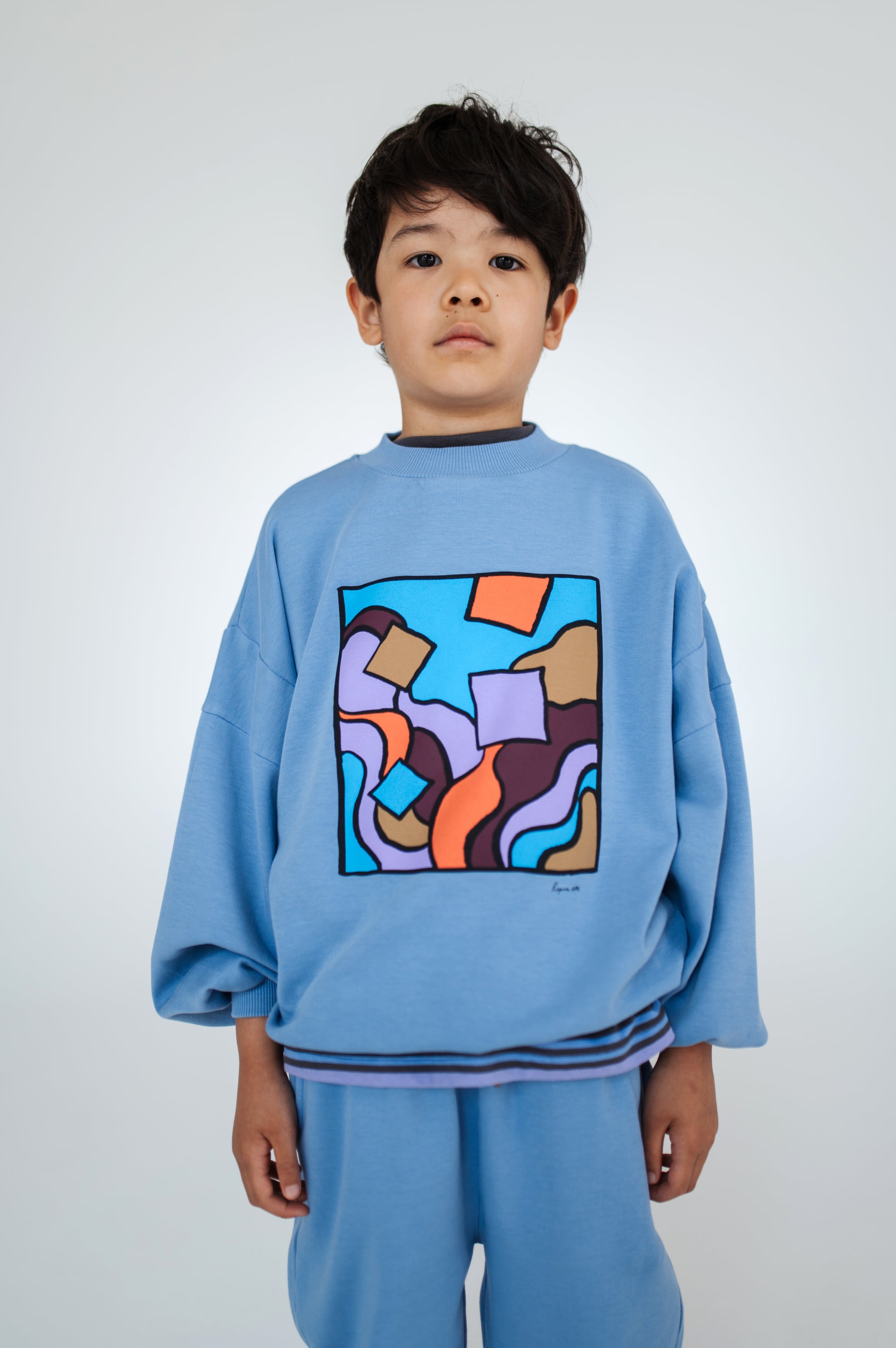 Blue artistic print sweatshirt