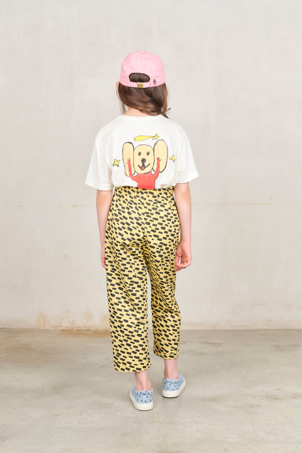 White logo t-shirt
