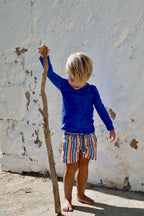 Short de bain à rayures multicolores