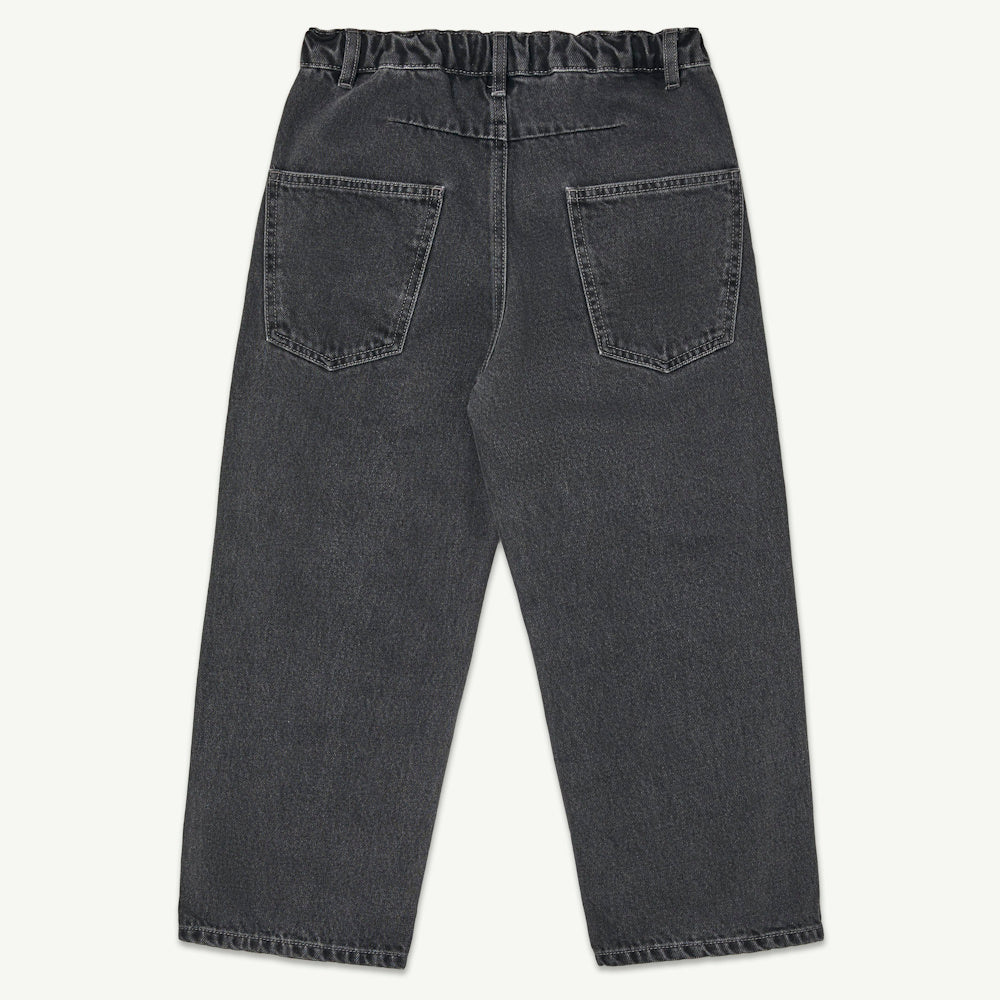 Jean Twisted in Washed Black Denim