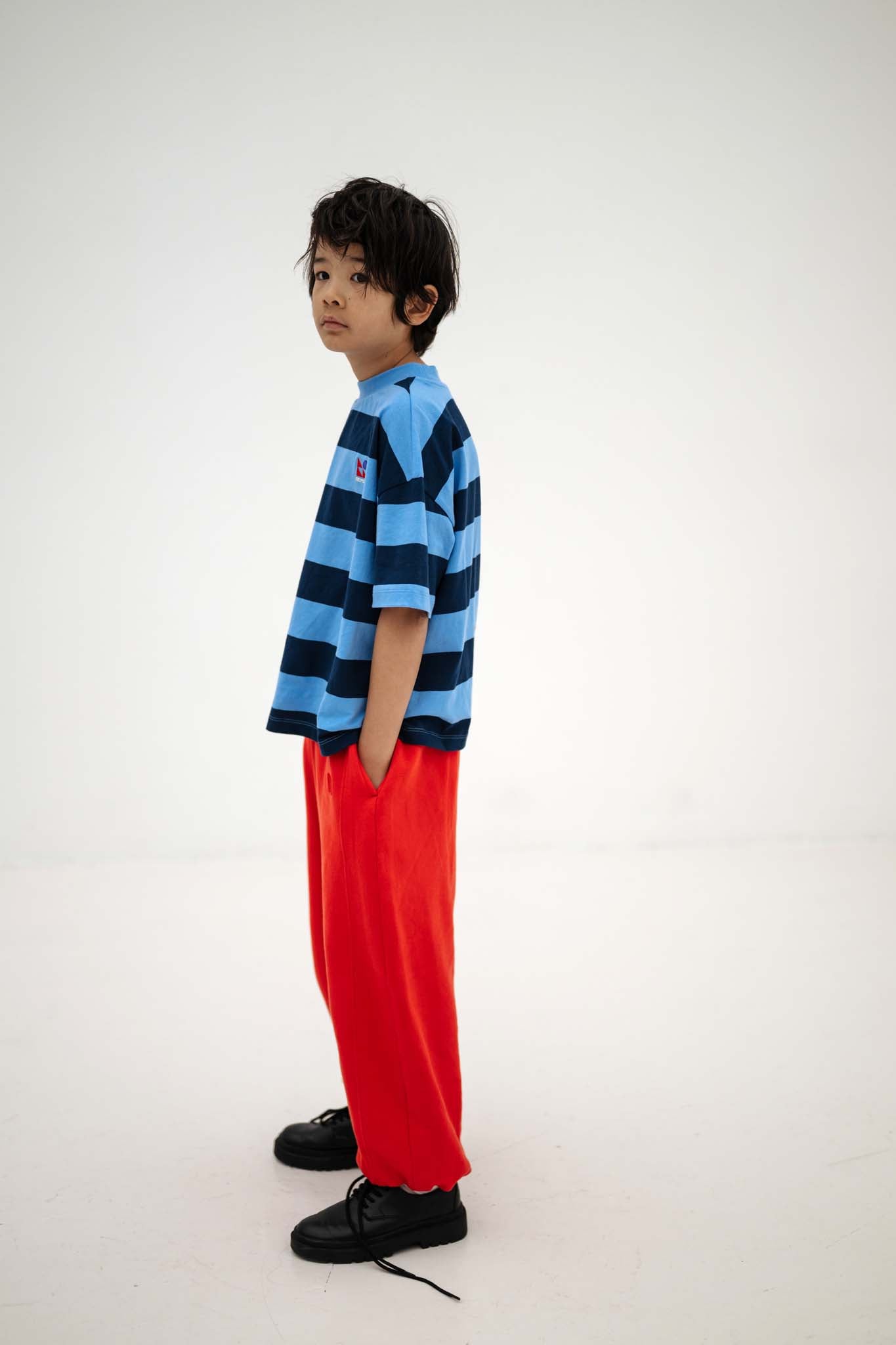 T-shirt Bleu Oversize Repose AMS - look profil