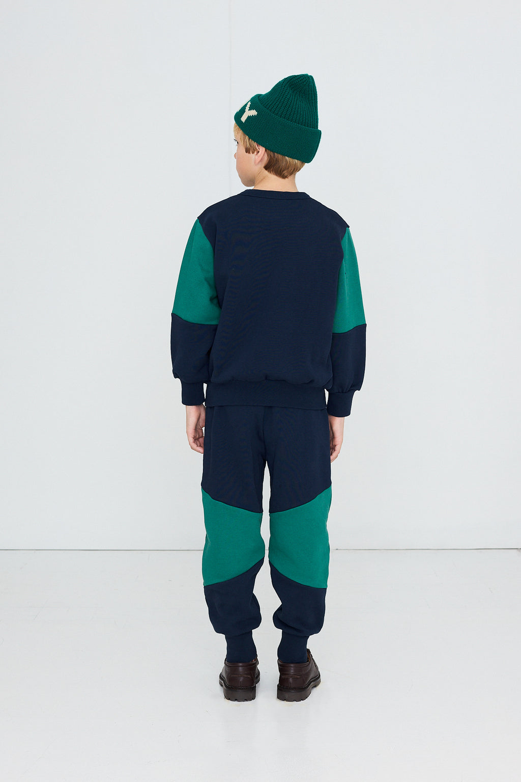 Sweat Color Block lifestyle — Little Dudes