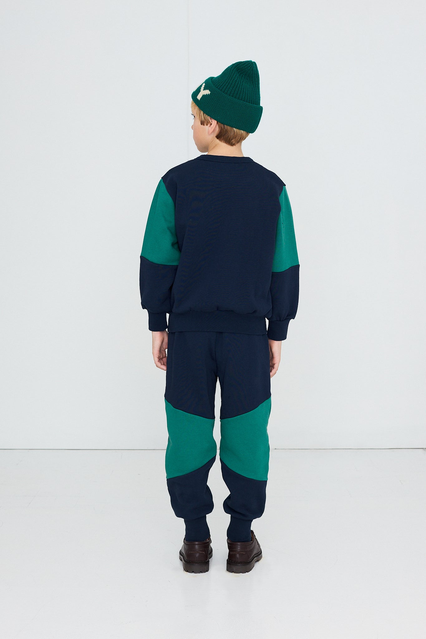 Sweat Color Block lifestyle — Little Dudes