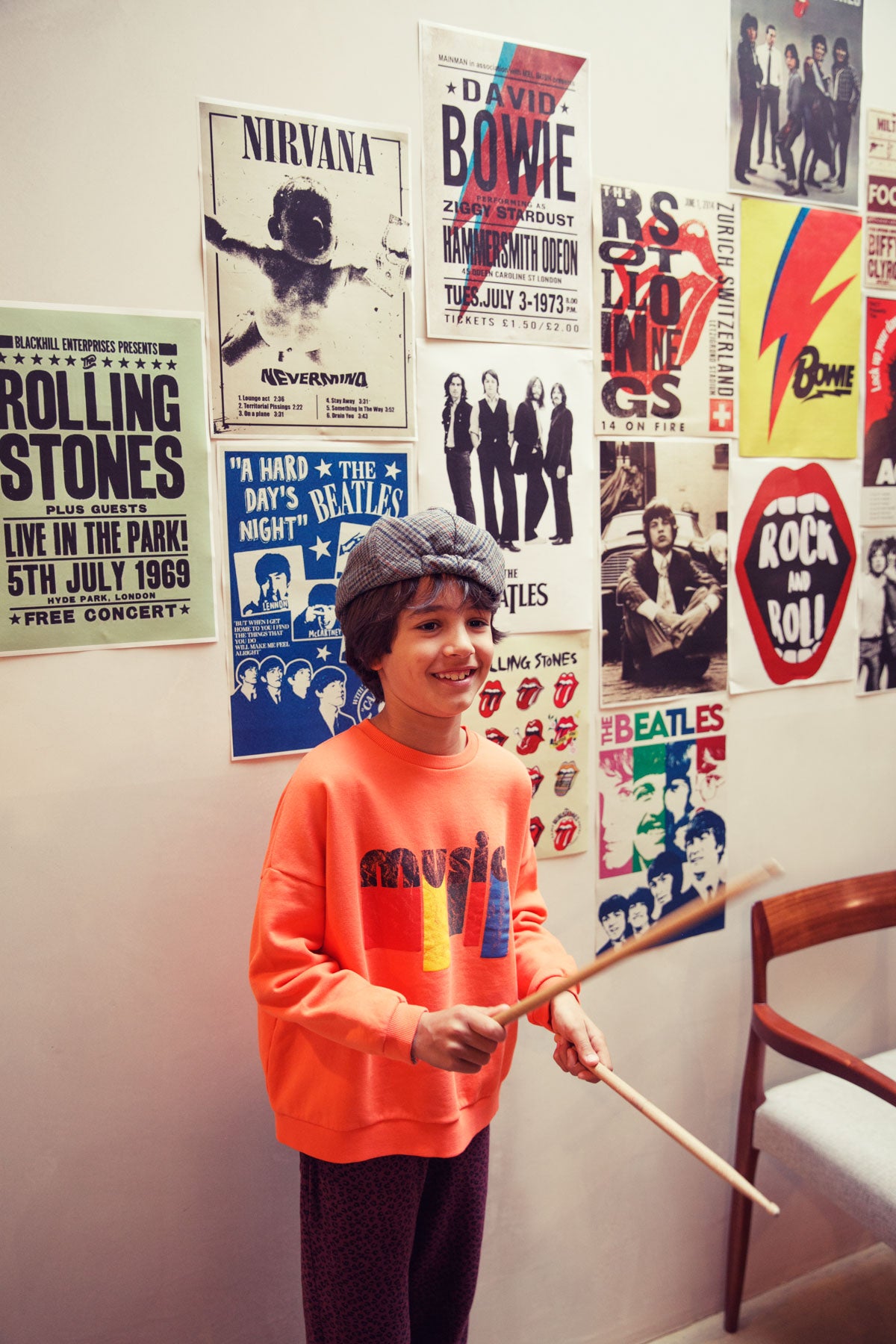 Orange print sweatshirt "Music