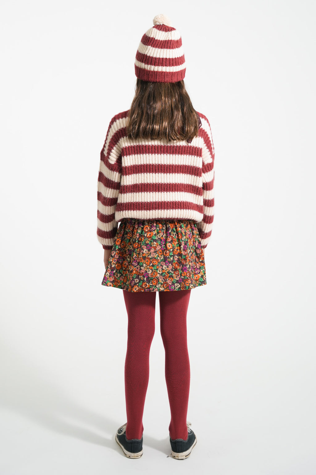 Pull tricoté à rayures bordeaux et rose clair