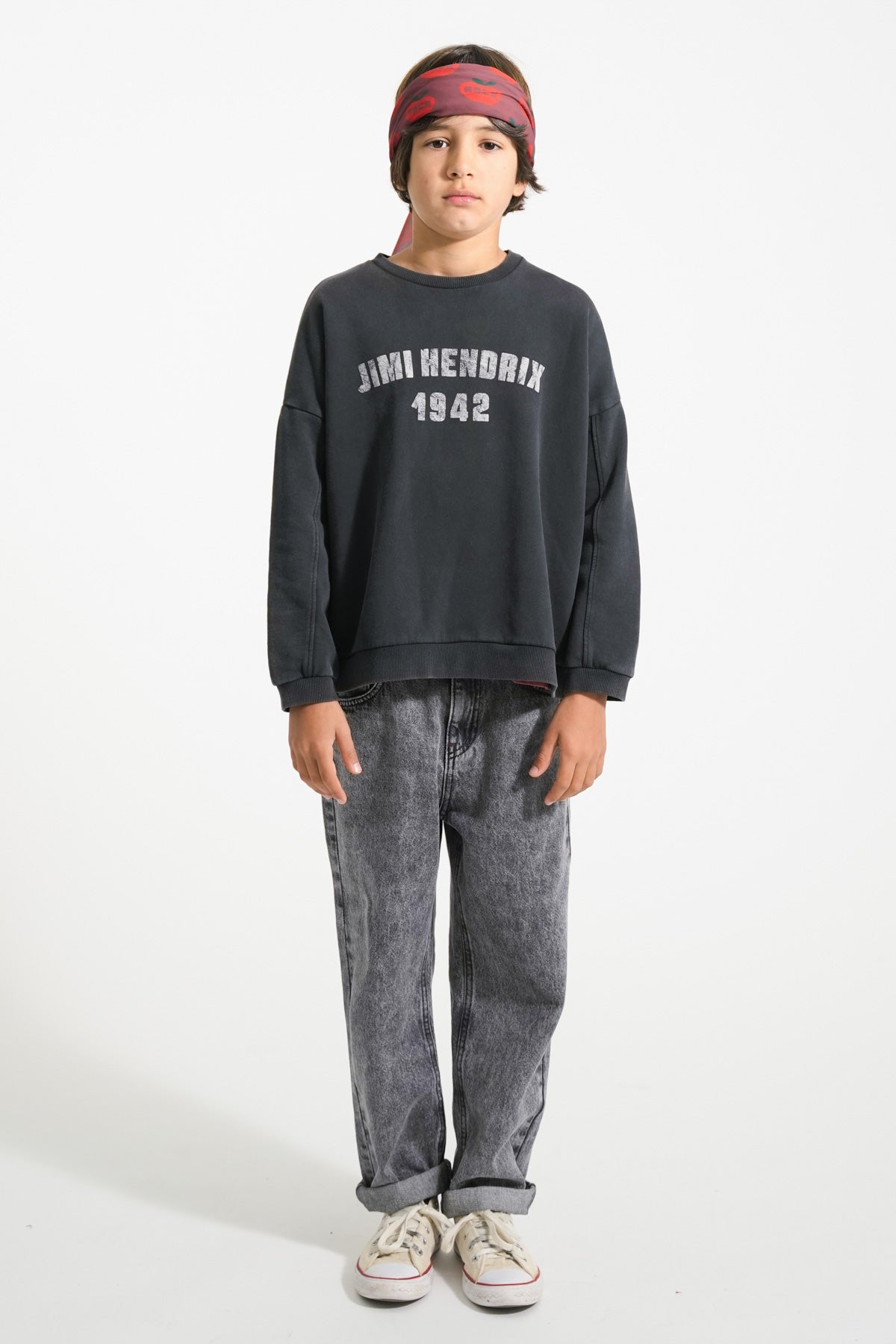 Black sweatshirt with "Jimi Hendrix" print