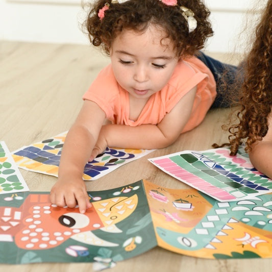 PANORAMA POSTER + 520 stickers Dinosaurs