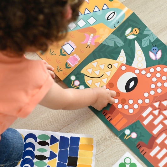 PANORAMA POSTER + 520 stickers Dinosaurs