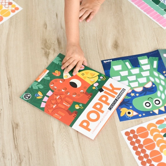 PANORAMA POSTER + 520 stickers Dinosaurs