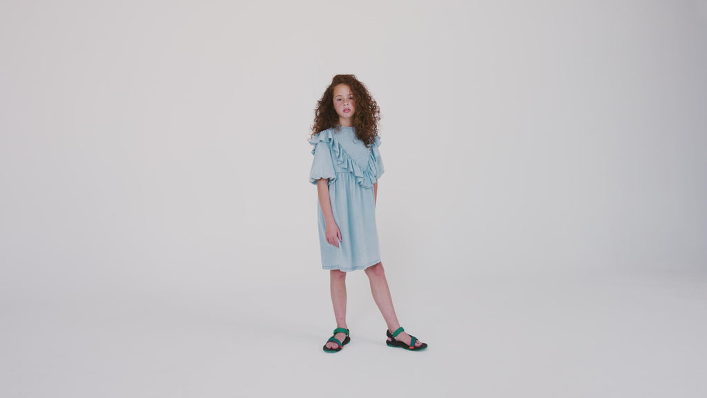 Robe en Denim Bleu Ciel à Volants