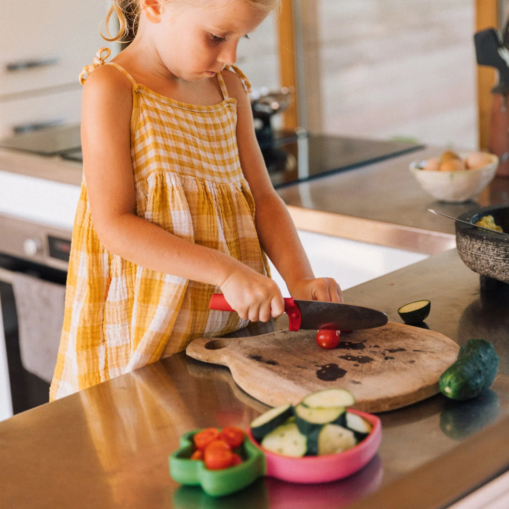 Ramona the Radish – Assiette + Cuillère en bois naturel
