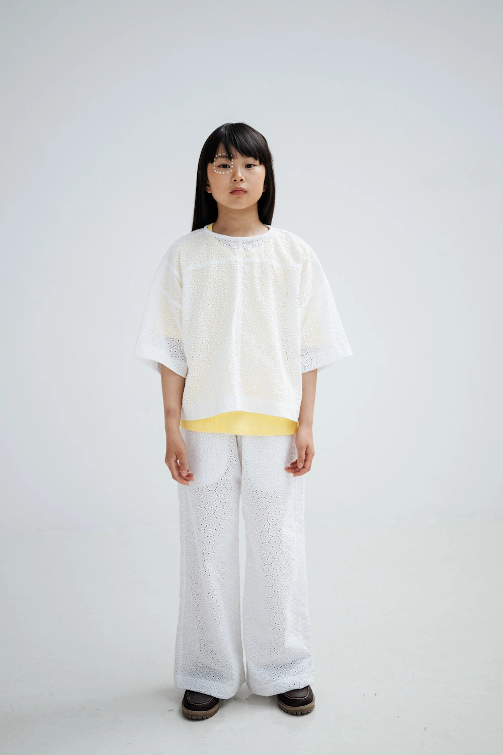 White Woven T-shirt with Embroidery