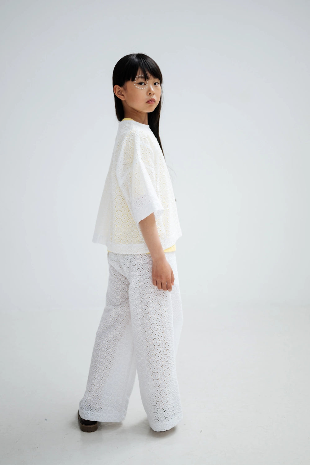 White Woven T-shirt with Embroidery