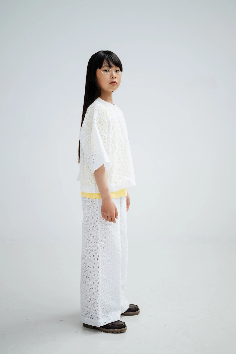 White Woven T-shirt with Embroidery