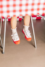vêtement durable pour enfant Mathilde Cabanas Basket bisou collab NOVESTA X MATHILDE CABANAS