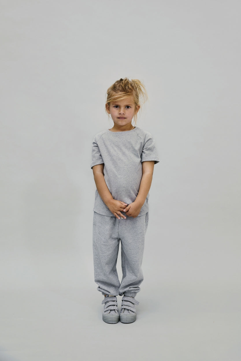 vêtements durables enfants gray label t-shirt gris