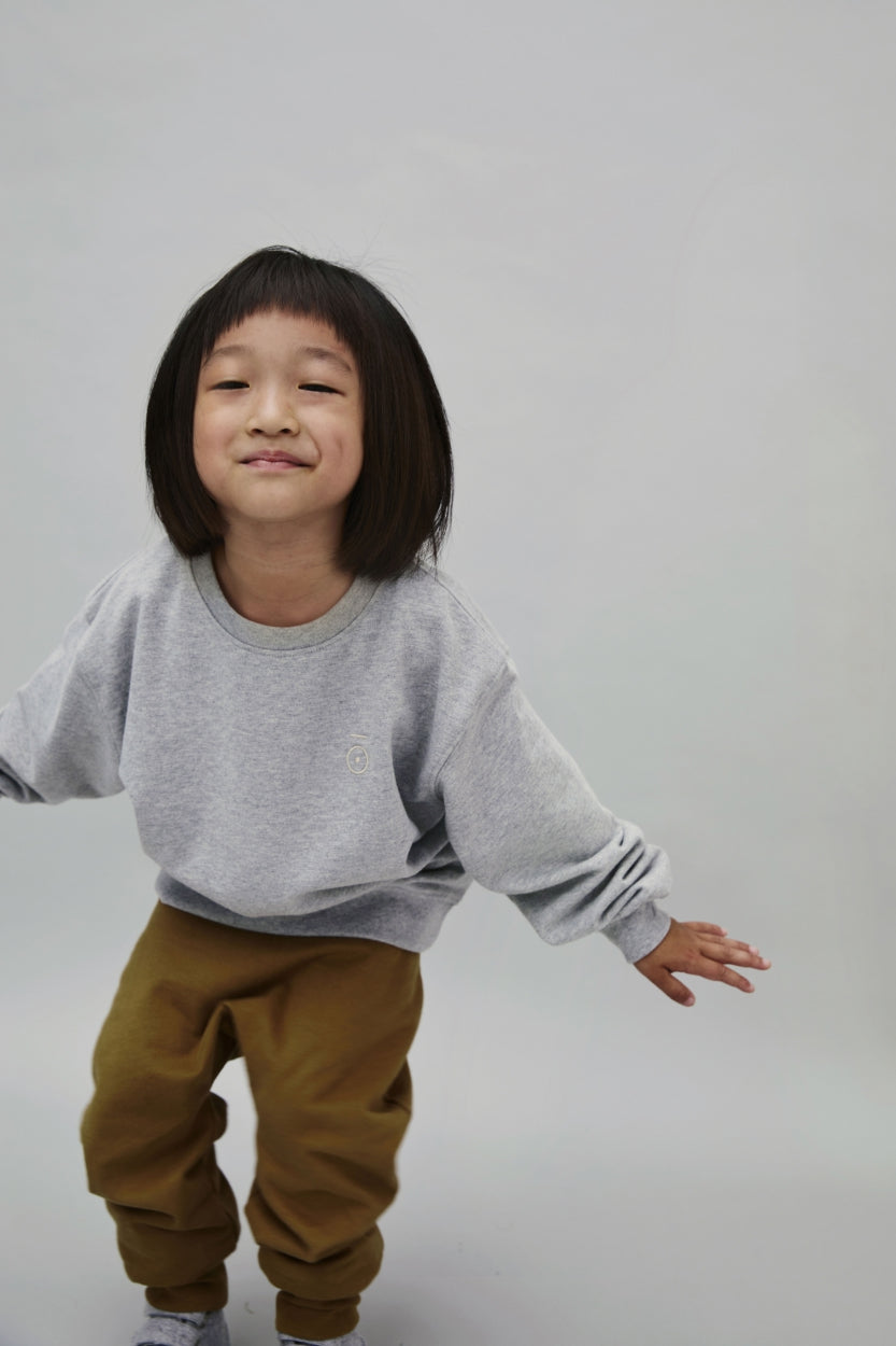 vêtements durables enfants gray label sweat gris 