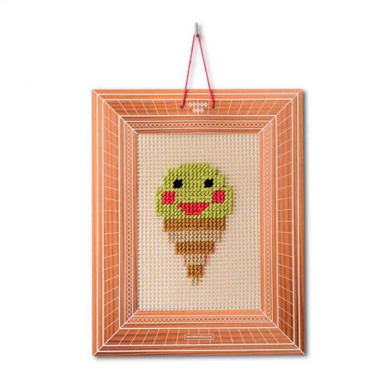 Kit broderie ENFANTS  canevas GLACE APUNT BARCELONA