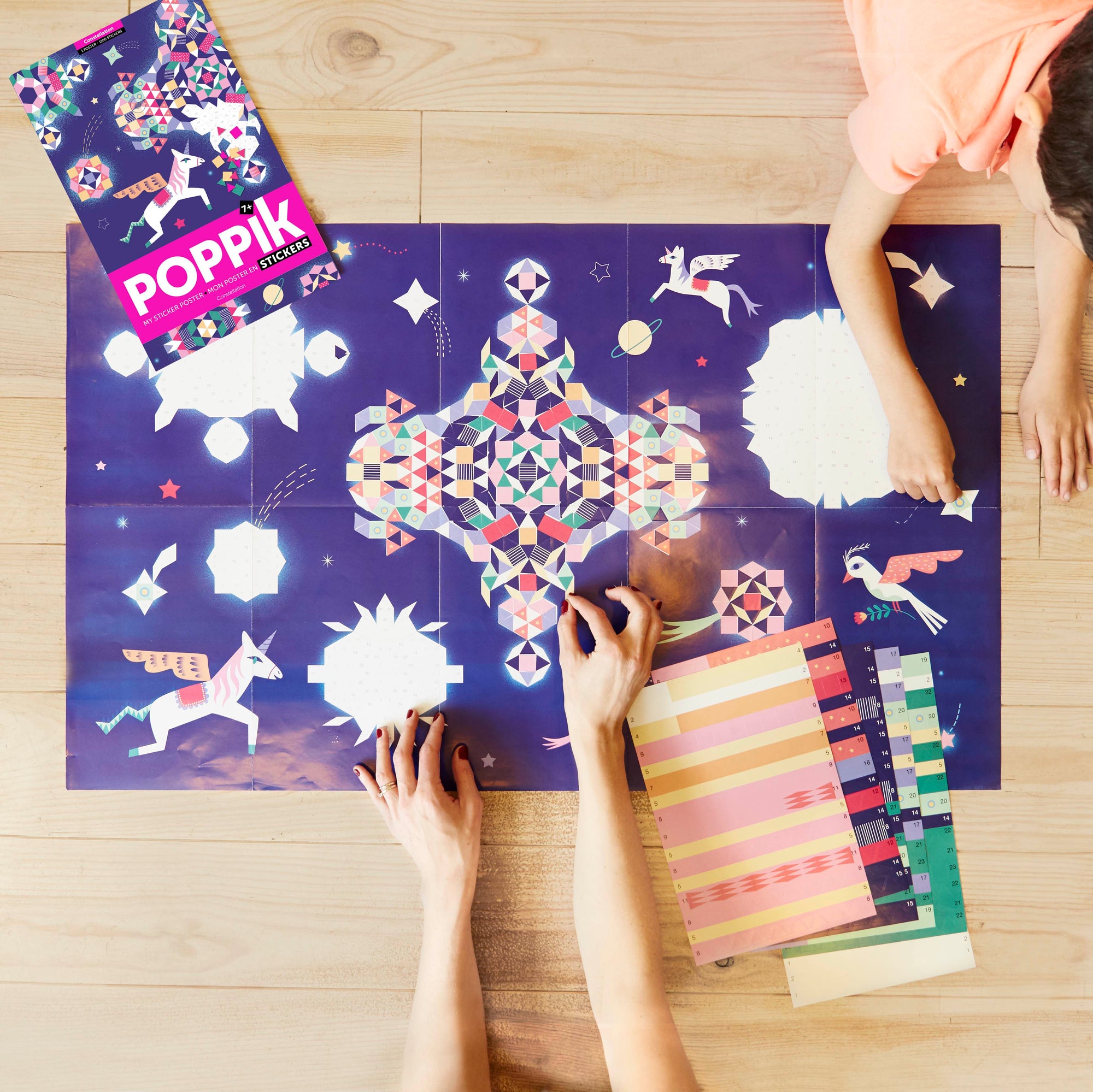 jeu educatif poppik POSTER PÉDAGOGIQUE + 1000 STICKERS CONSTELLATION