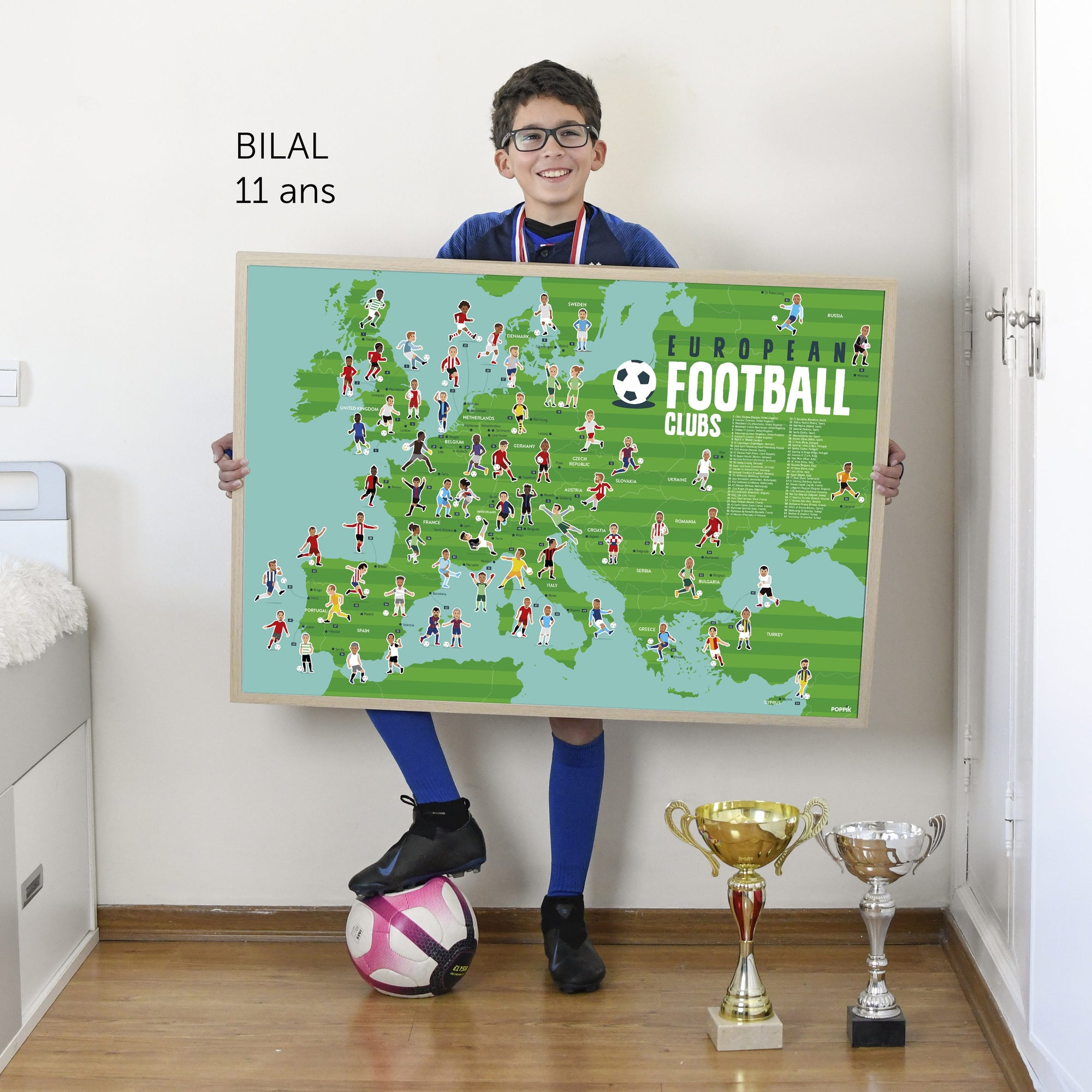 jeu educatif pour enfants poppik POSTER PÉDAGOGIQUE + 60 STICKERS FOOTBALL