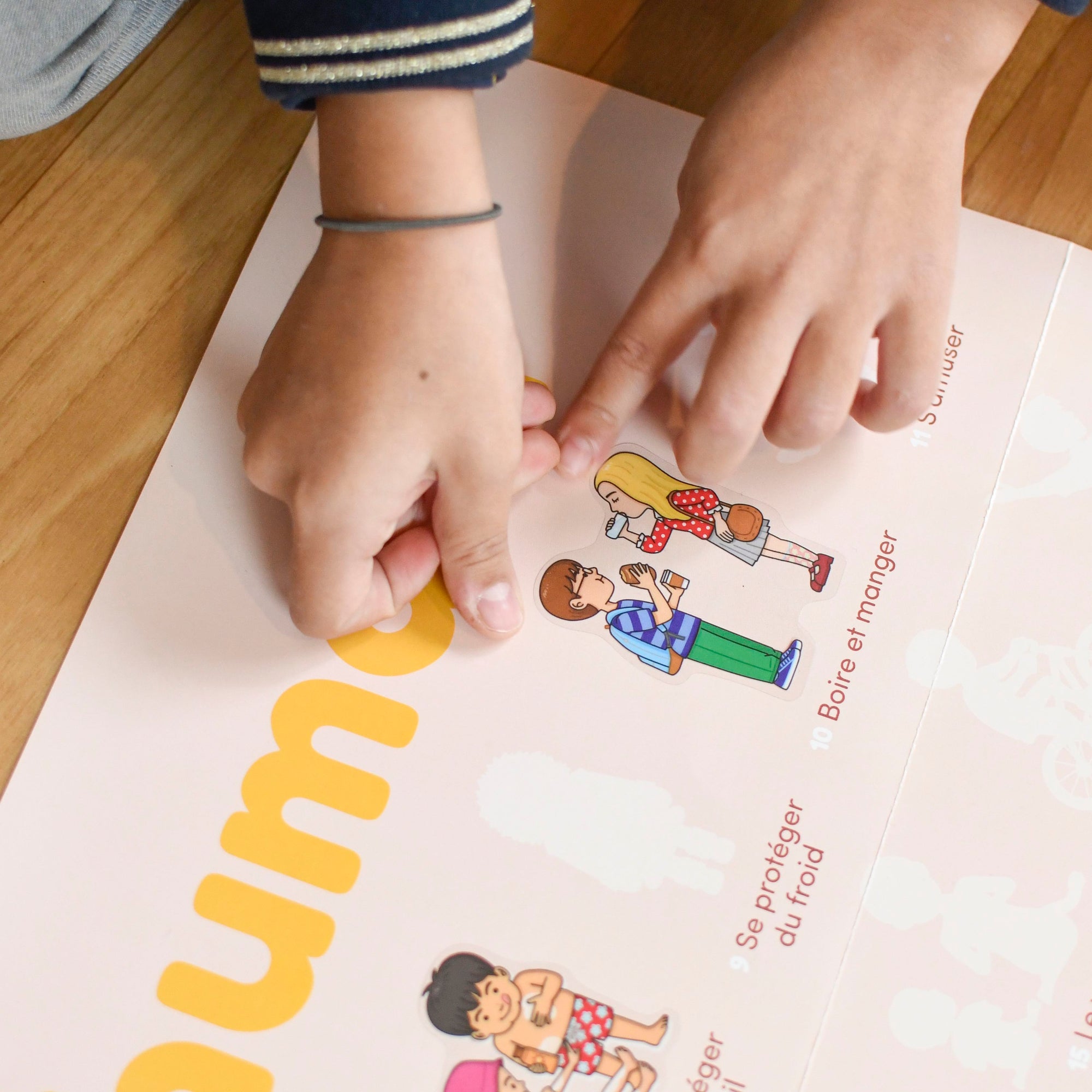 JEU EDUCATIF ENFANT POPPIK POSTER PÉDAGOGIQUE + 49 STICKERS le corps humain