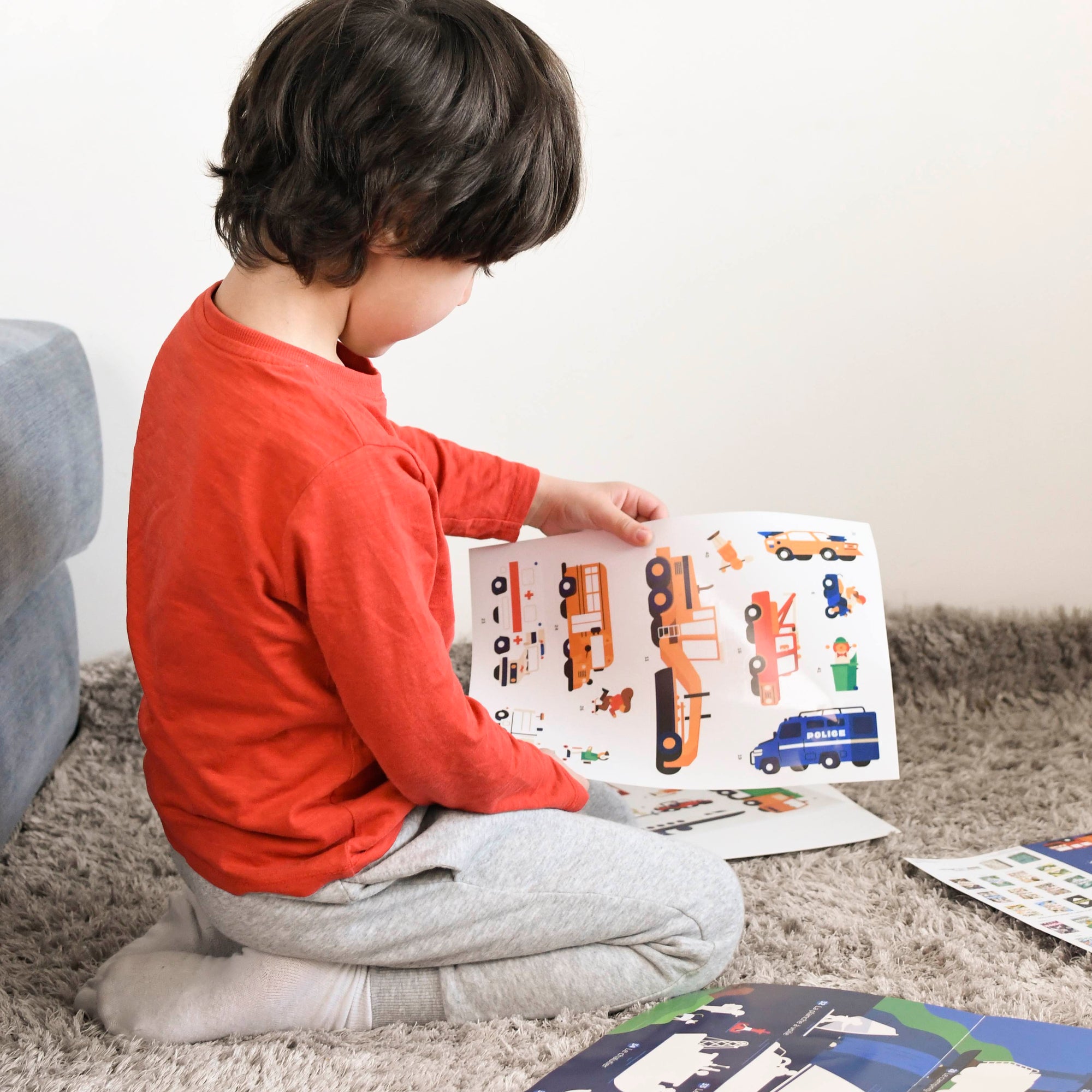 JEU EDUCATIF ENFANT POPPIK POSTER PÉDAGOGIQUE + 44 STICKERS VROUM! LES VÉHICULES !